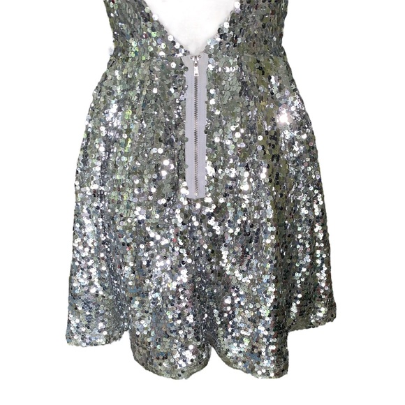 NWT Topshop Silver Sequin Low Back Fit & Flare Mini Dress - 6 - Picture 10 of 16